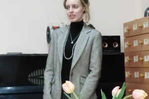 Шляховая Анастасия Васильевна — Анастасия Васильевна Шляховая. Выступление в Ростовской областной специальной библиотеке для слепых в рамках программы... — Портфолио №15