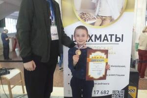 Селюк Роман-3 место, турнир Moscow chess school, 2019 — Косинов Александр Сергеевич