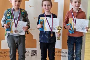 Селюк Роман - 1 место, турнир Moscow chess school — Косинов Александр Сергеевич