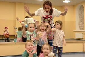 Zumba kids в ДК на Набережной — Кузьмина Вероника Андреевна