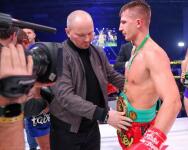 В прямом эфире Матч ТВ вручную пояс чемпиона России WBC MUAY THAI бойцу из Нижнего Новгорода Андрею Лобанову — Фурсов Алексей Петрович