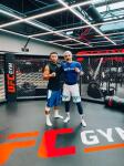 На тренировке по ММА в UFC GYM с Шамилем Сулеймановым. Тренер FightClub BERKUT, UFC GYM RUSSIA — Ким Валентин Вячеславович