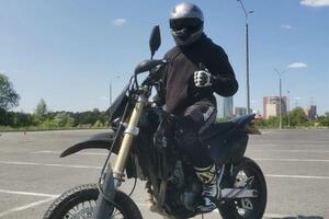 Евгений на прокатном DRZ 400 — Санин Игорь Сергеевич