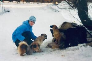 Первые шаги в профессию.; Именно тогда я начала изучать собак. 2002г.; Лечение кинофобии тогда было по принципу исцели... — Милос Снежана Александровна